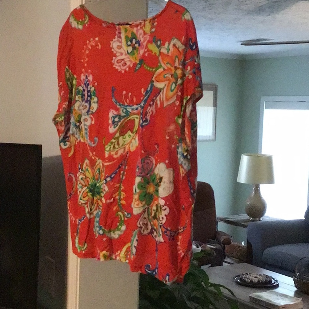 Cap sleeved women’s pull over top size1X